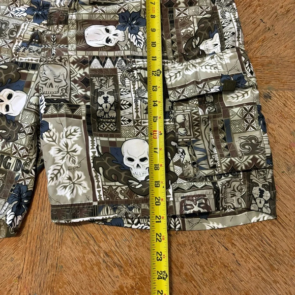 Vintage Big Dogs Skull Print Swim Trunks Men’s Sz Large Outdoors Hawaiian 8 In - Picture 4 of 6